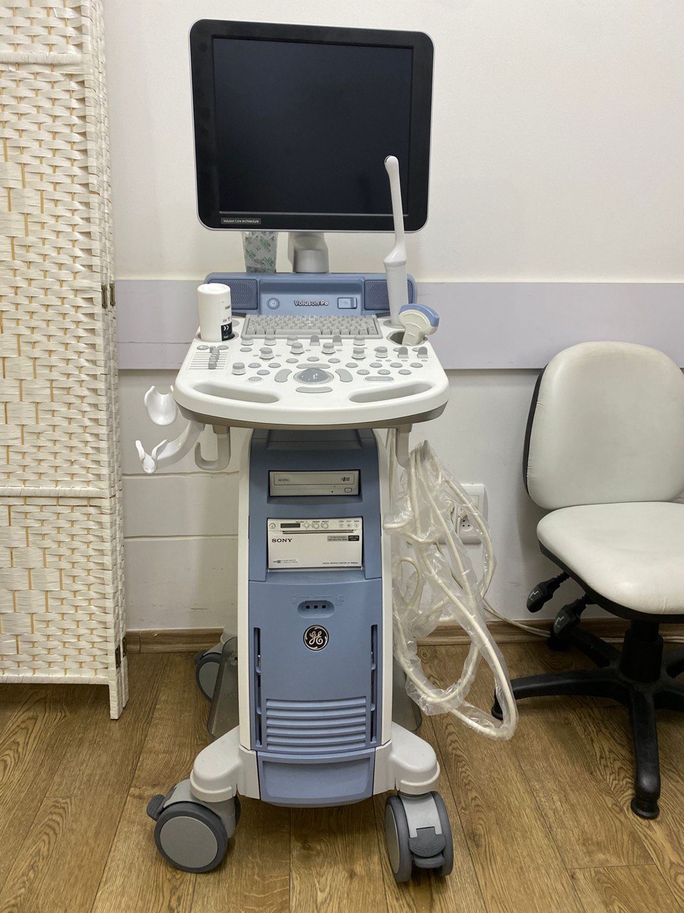 מכשיר אולטרסאונד GE יד 2